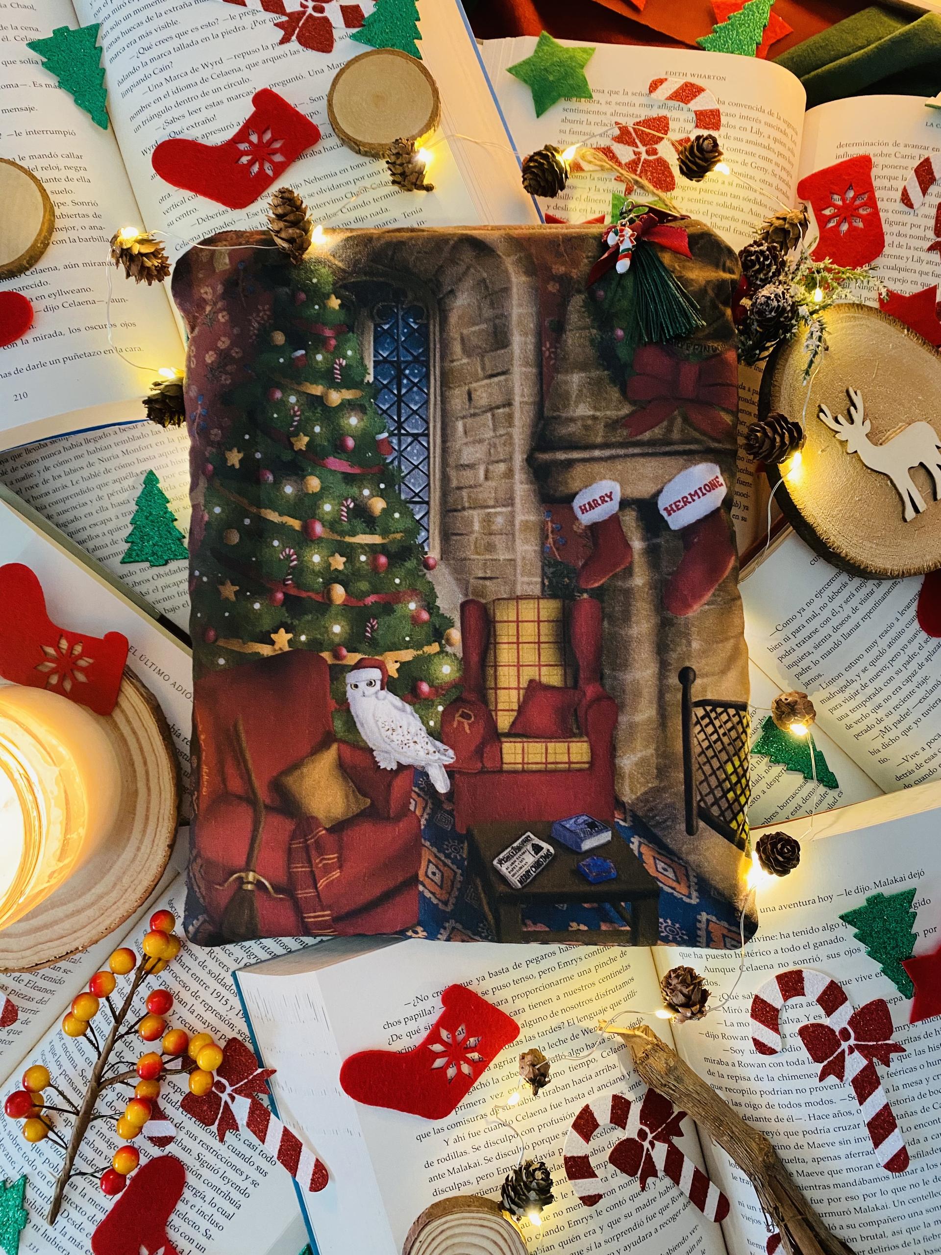 Funda artesanal grande para libros y tablets de Libros y Sueños + marcapáginas de regalo, funda de algodón ecológico, acolchada.