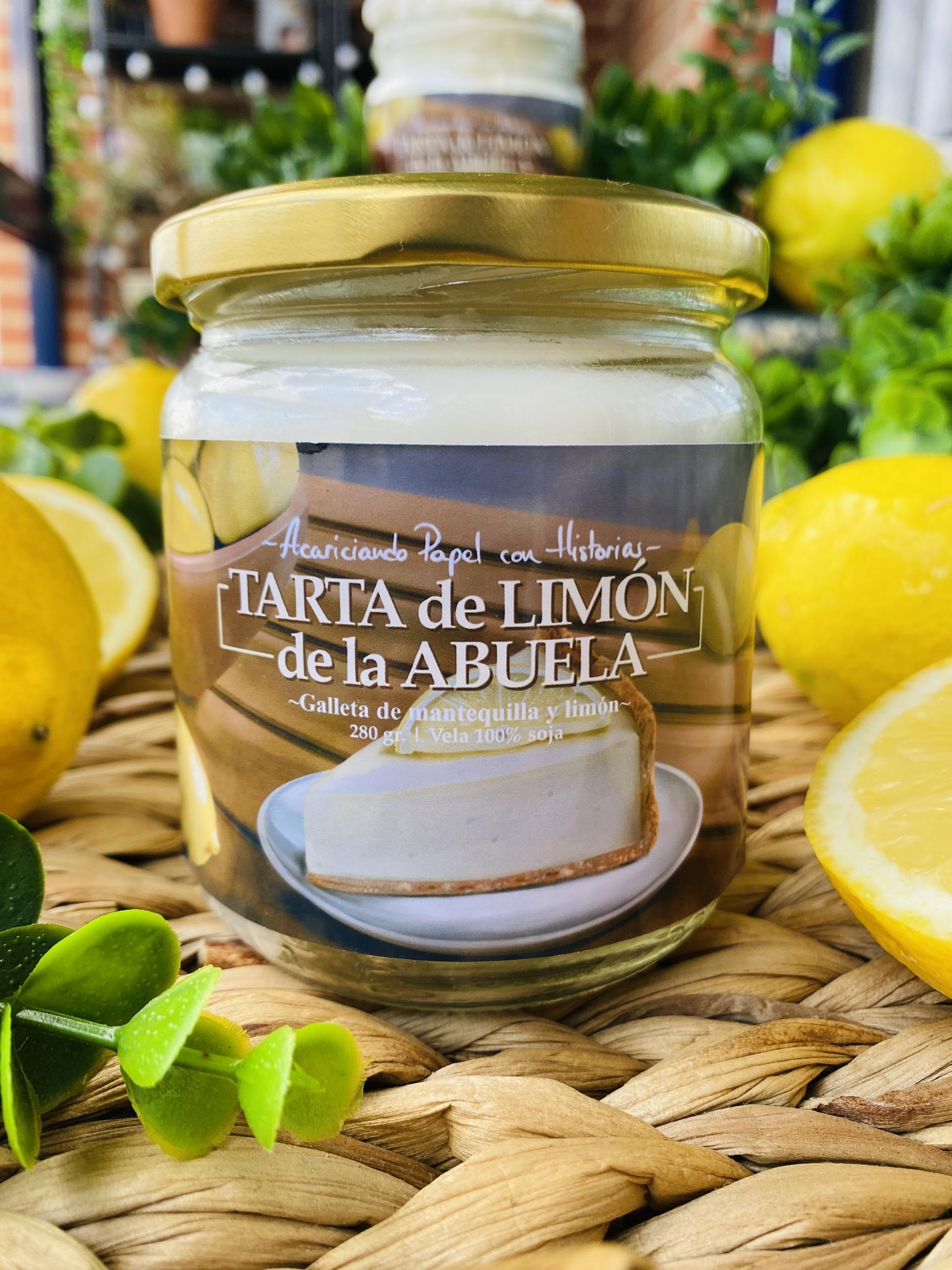 Vela aromática de soja 100% Tarta de limón de la abuela. Ilustraciones realizadas por AcariciandoPapelConHistorias.